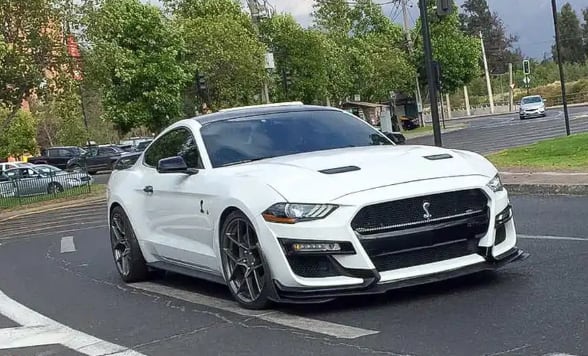 Chileno rifa un Mustang GT de 1.000 caballos... cada número a 10 mil pesos