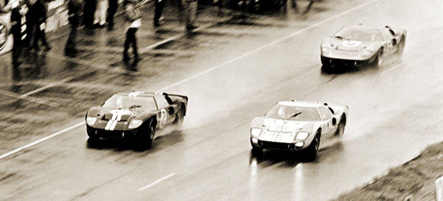 ford-gt-40-le-mans-04-dm-700px_1440x655c