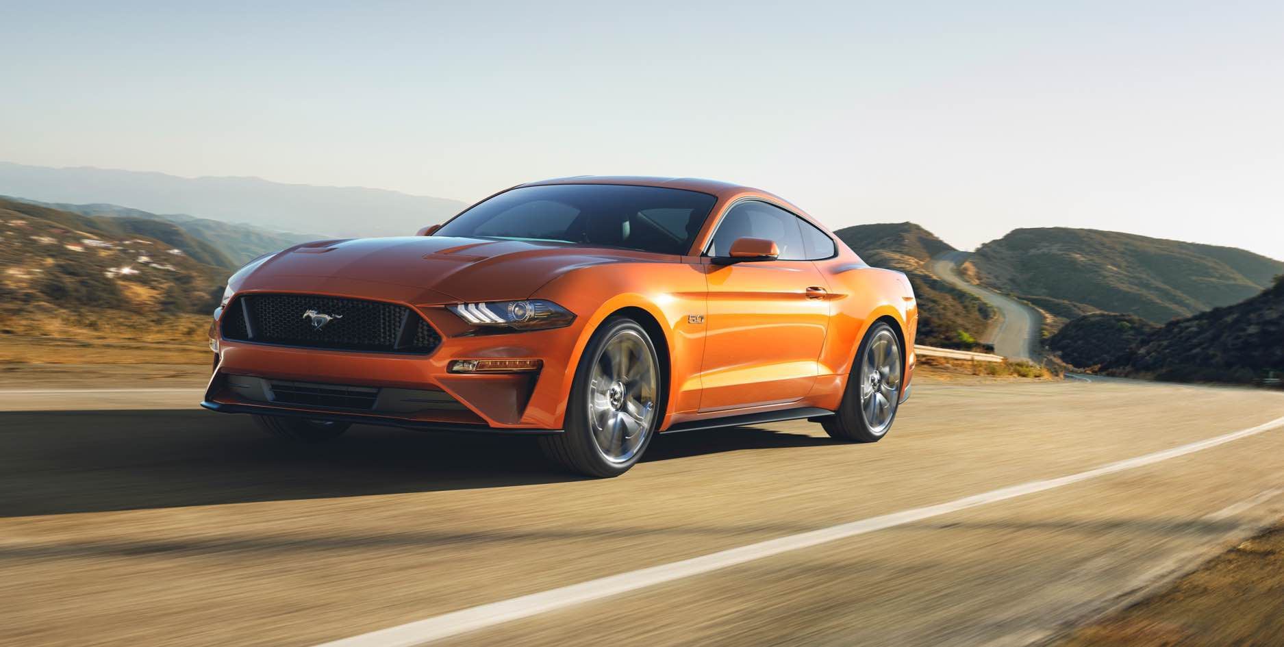 ford-mustang-2018-orange-fury