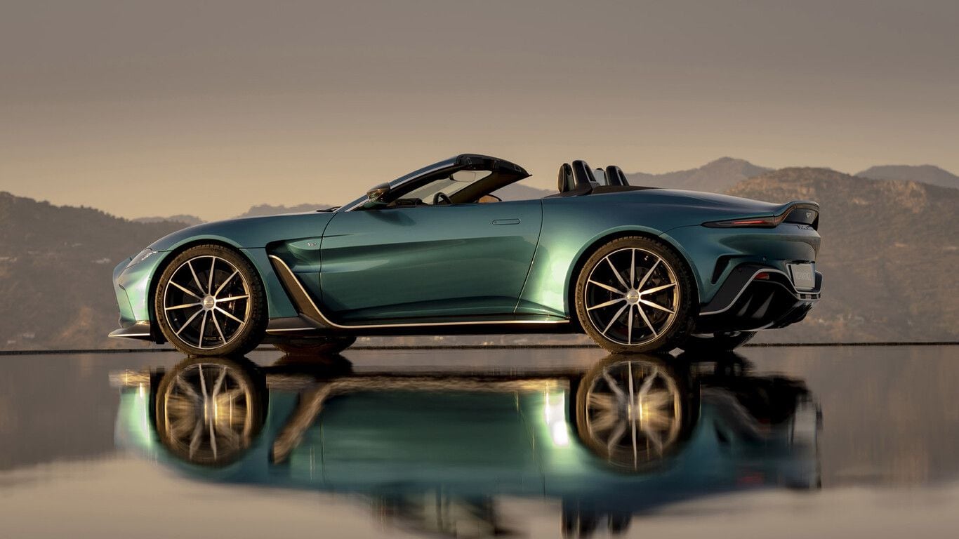 Aston Martin Vantage V12 Roadster