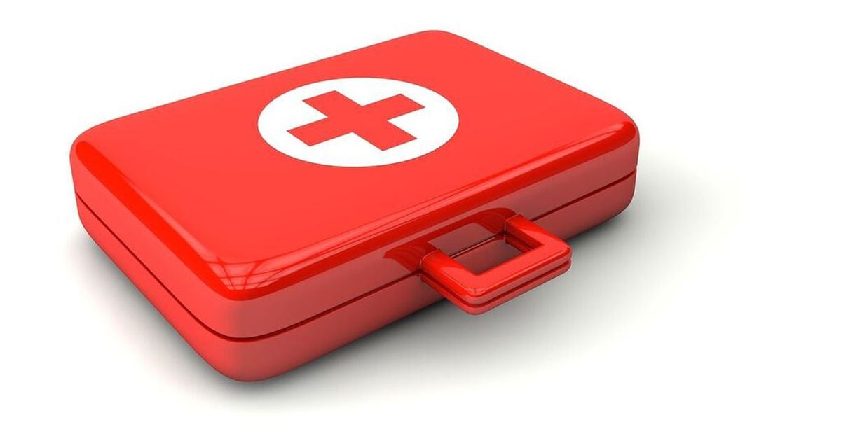 Qué debe contener un botiquín de primeros auxilios en caso de emergencia?