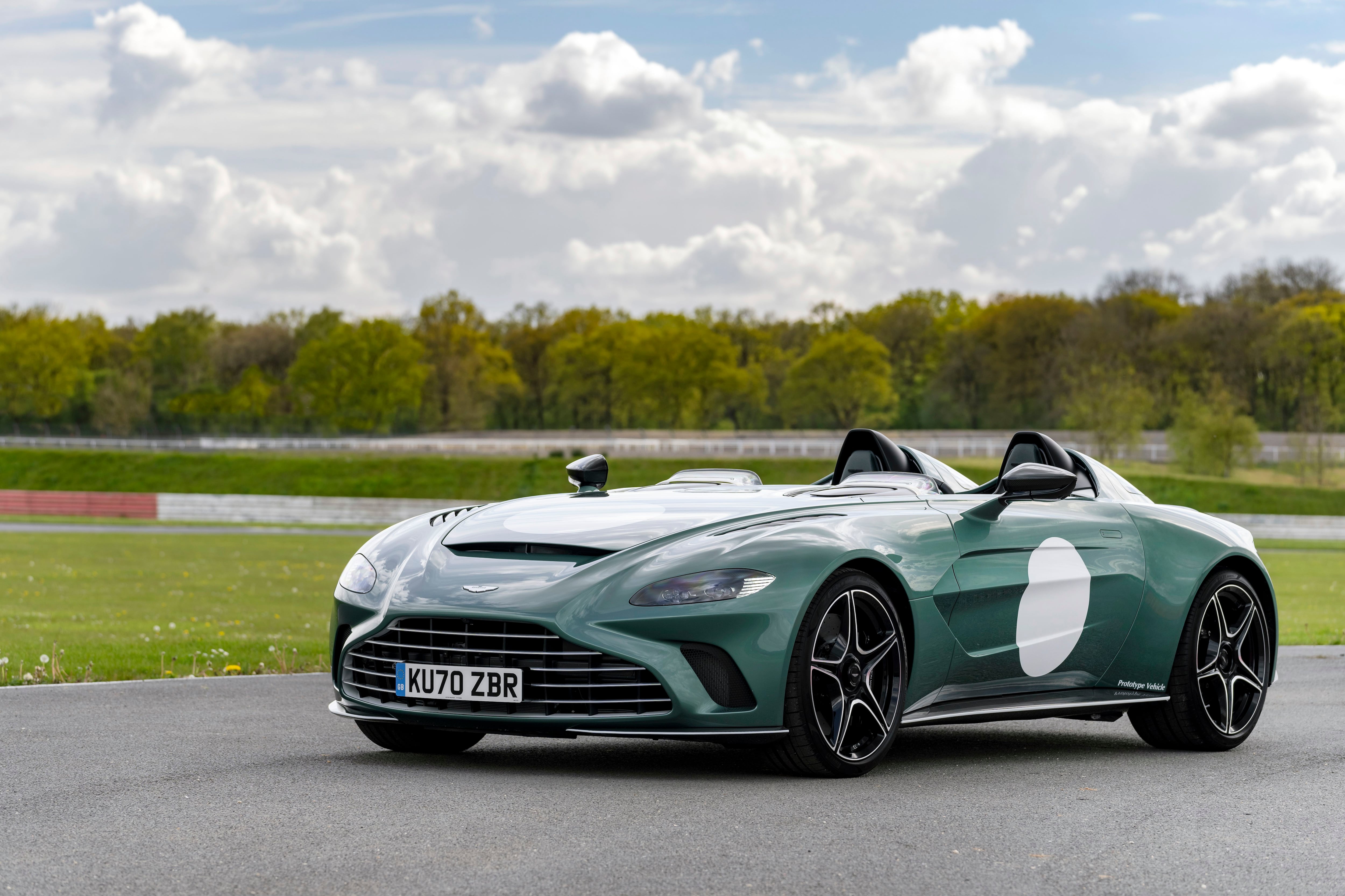 Aston Martin V12 Speedster