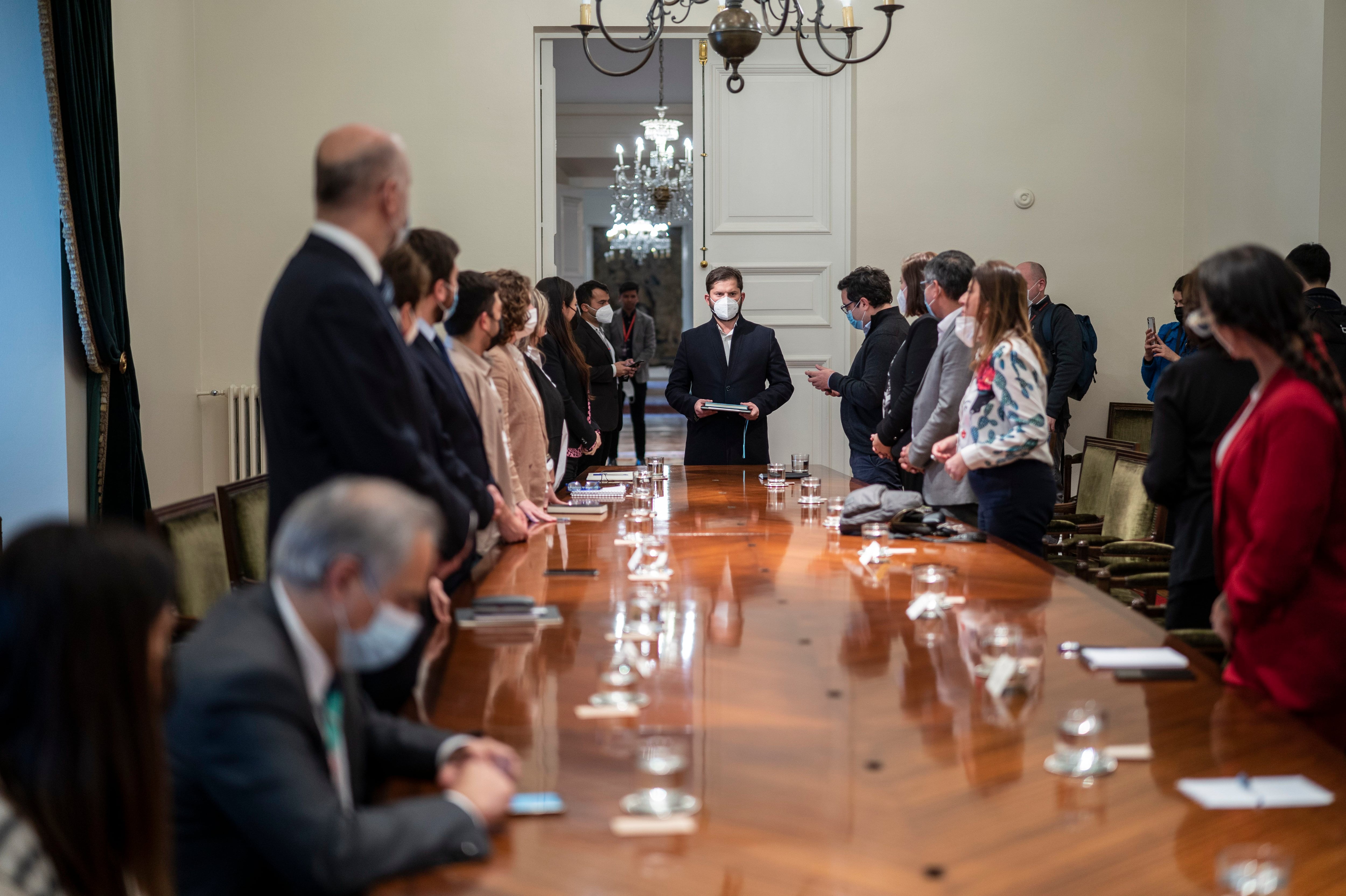 Presidente Gabriel Boric con presidentes de partidos.