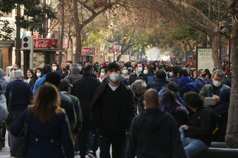 Minsal reporta 36.635 nuevos contagios Covid y 162 fallecidos, la cifra diaria más alta registrada desde el 22 de julio