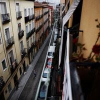 Crisis de la vivienda en España impulsa el número de personas sin hogar en pleno auge del turismo