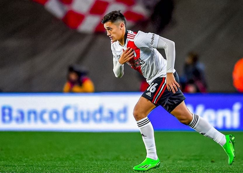 Pablo Solari recibió buenos comentarios de la prensa argentina tras su debut en River Plate.