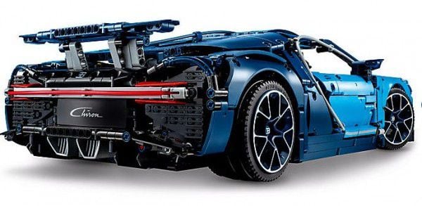 Lego-Bugatti-Chiron-7-600x293.jpg