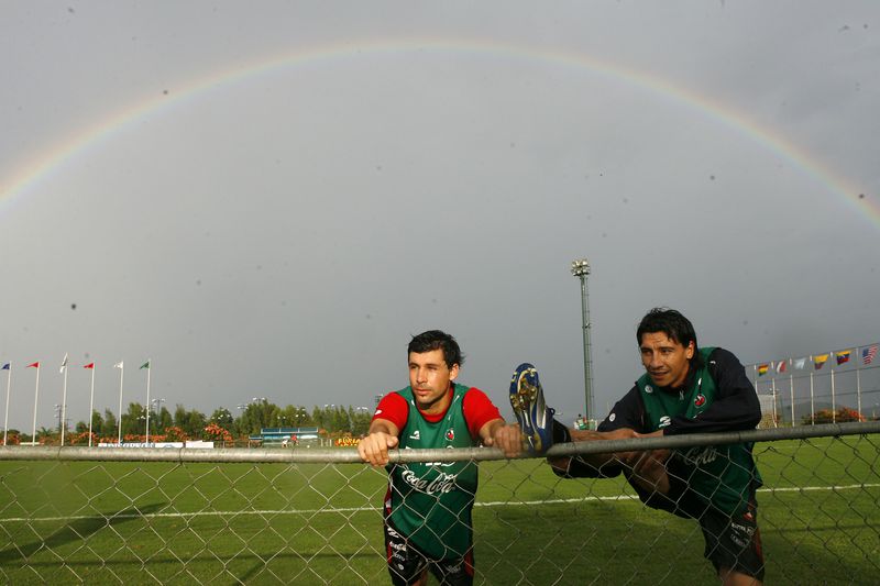 Ismael Fuentes y Pablo Contreras en un entrenamiento de la Selección.
