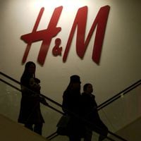 H&M aumentará los descuentos este trimestre tras acumular una cantidad récord de prendas sin vender
