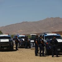Confirman hallazgo de restos de 16 personas en fosas clandestinas en Michoacán, México