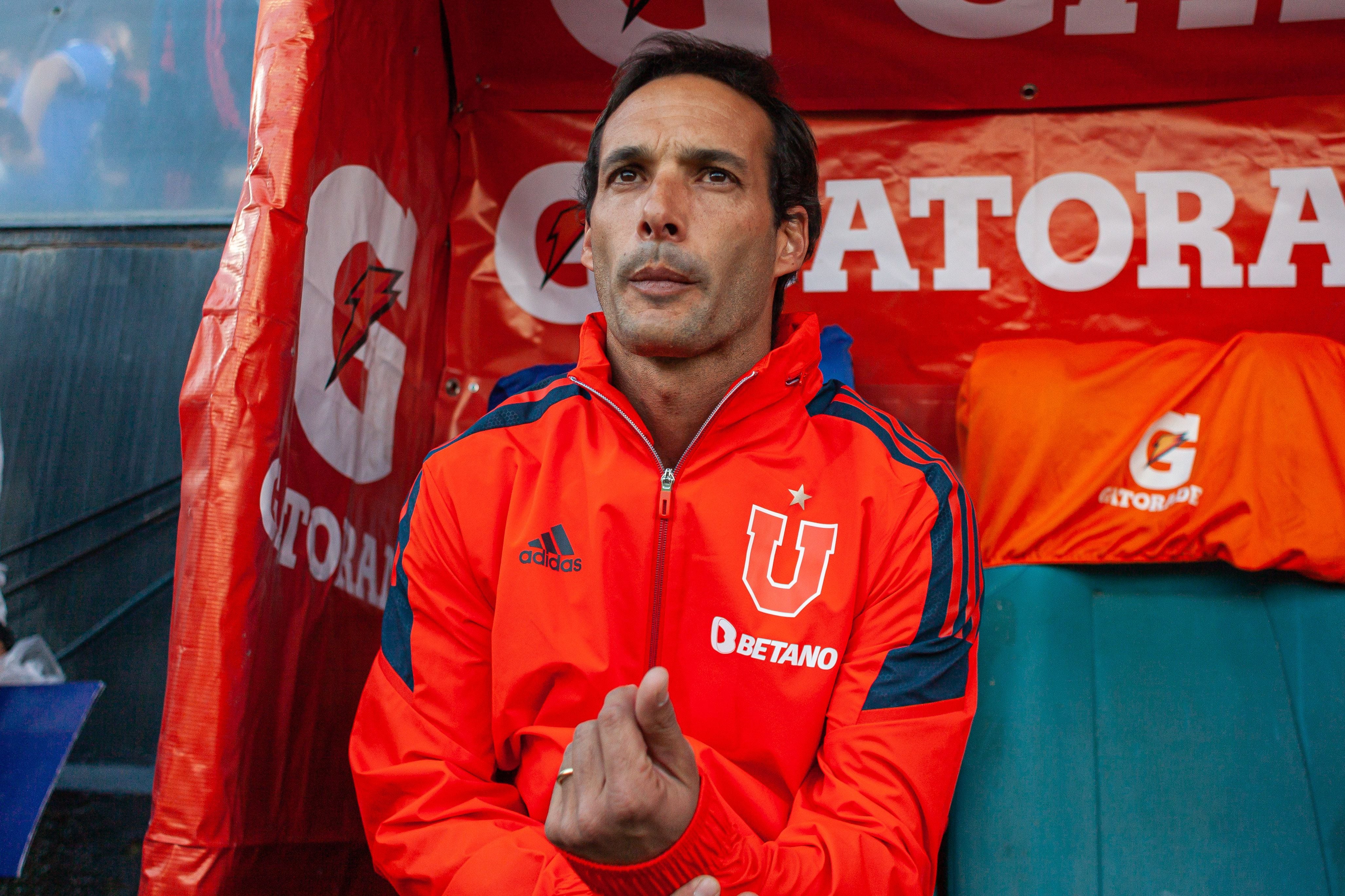 El Director Tecnico de Universidad de Chile, Sebastian Miranda, durante el partido valido por la duodcima fecha del Campeonato Nacional AFP PlanVital 2022, entre Universidad de Chile y Deportes La Serena, disputado en el Estadio Santa Laura.