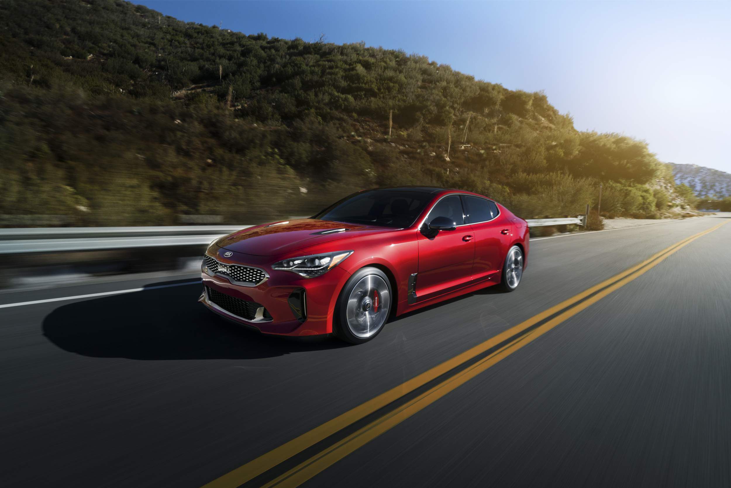 Kia-Stinger-e1544756001540.jpg