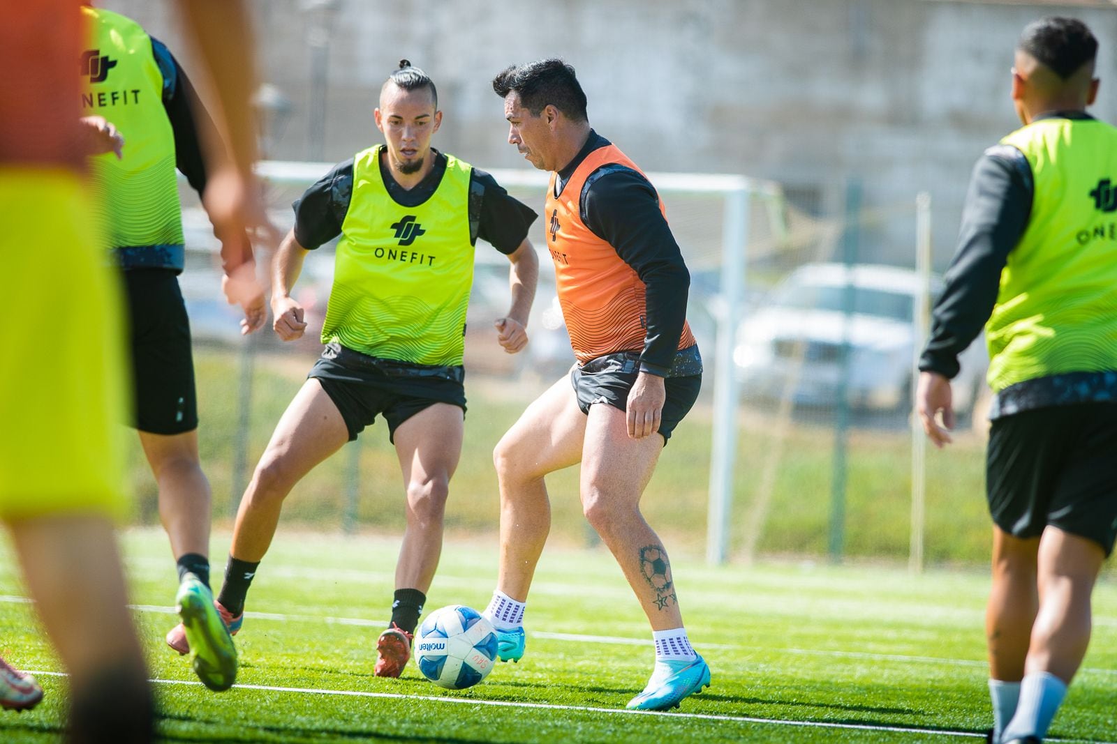 Esteban Paredes, en la pretemporada de San Antonio Unido