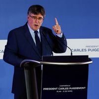 Puigdemont anuncia candidatura para elecciones catalanas: “Queremos acabar el trabajo” de la independencia 