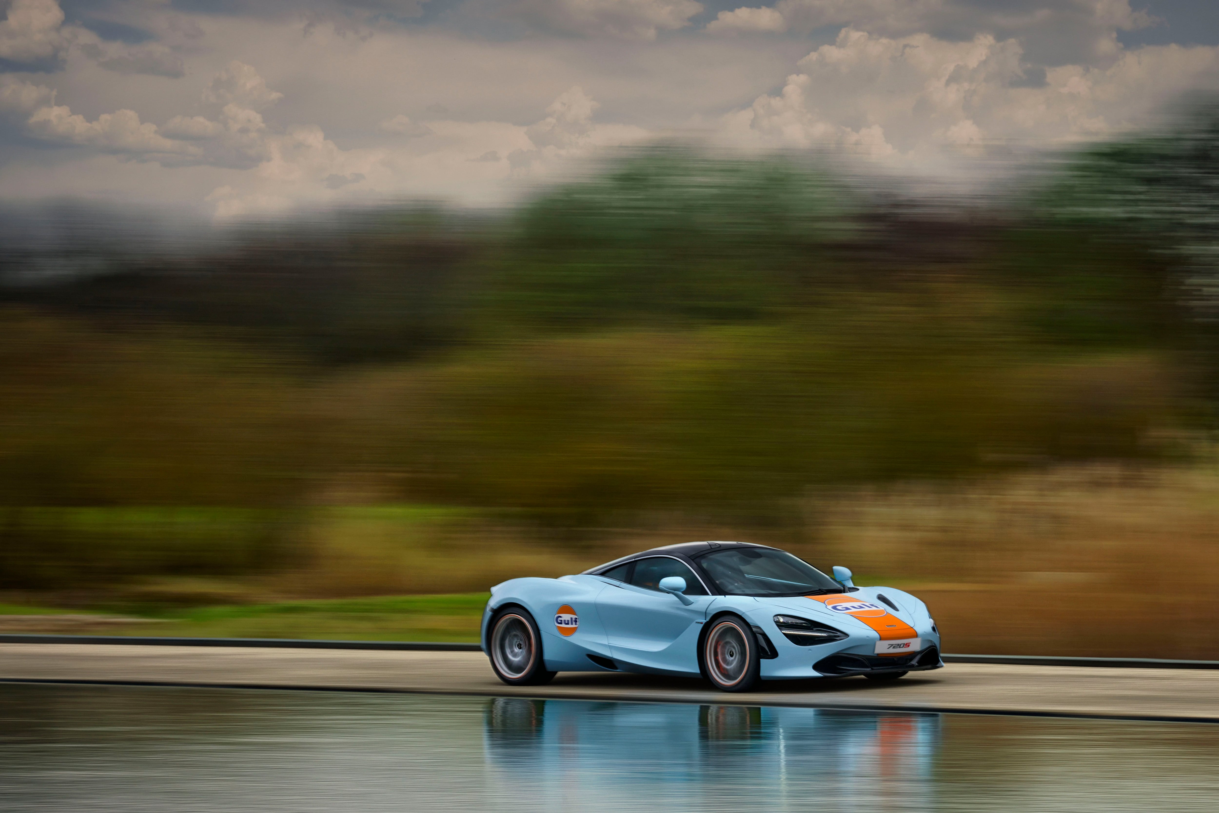 Gulf McLaren 720S