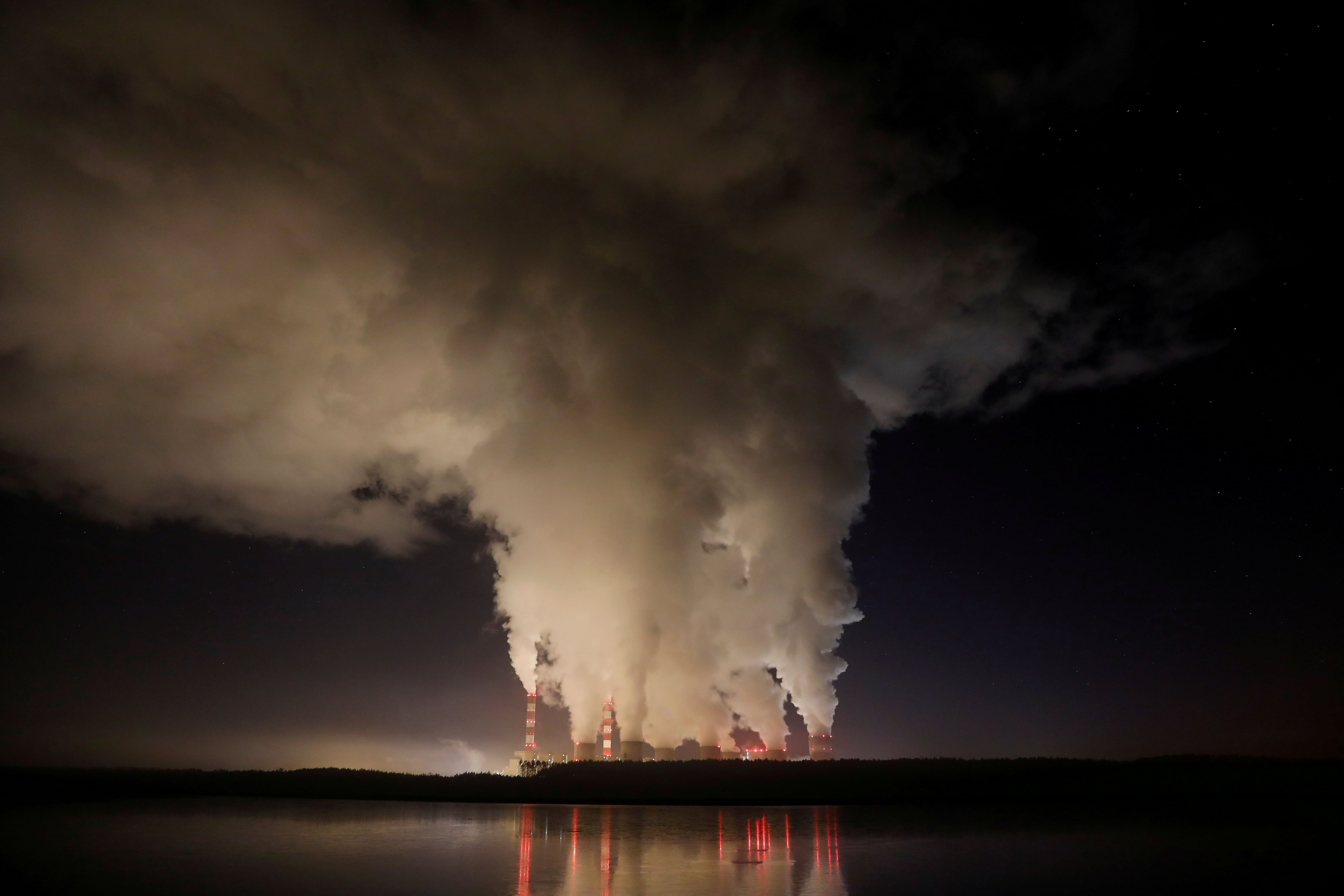 IPCC: Principal informe científico sobre cambio climático alerta que el planeta ya no tiene lugares a salvo y culpa a la humanidad de aumento de fenómenos