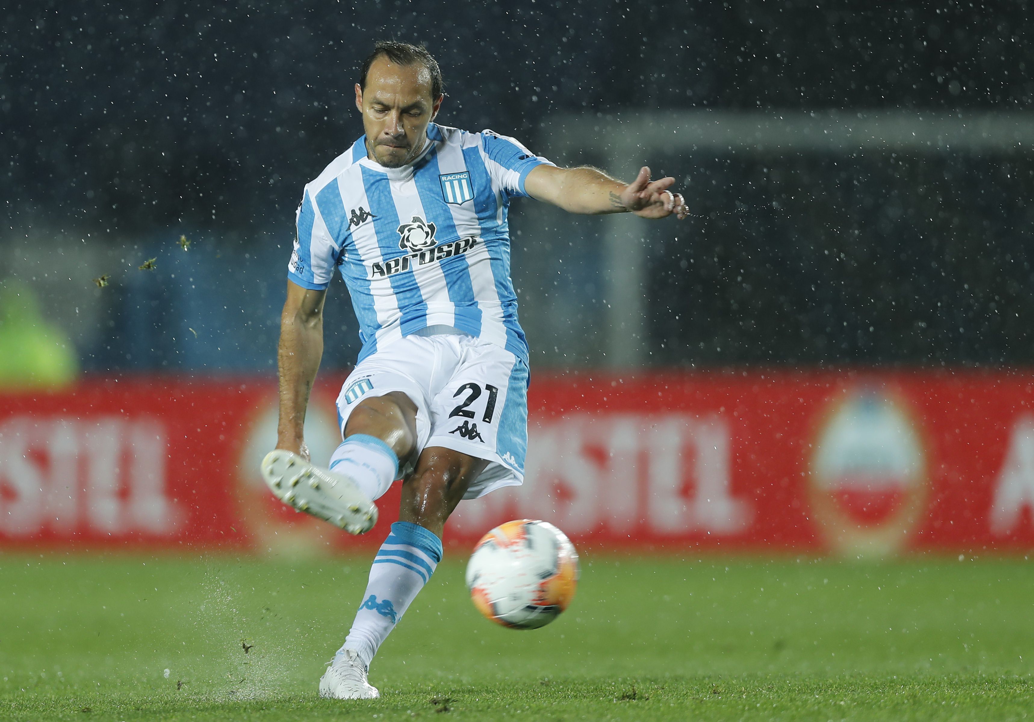 Copa Libertadores - Racing Club v Estudiantes De Merida