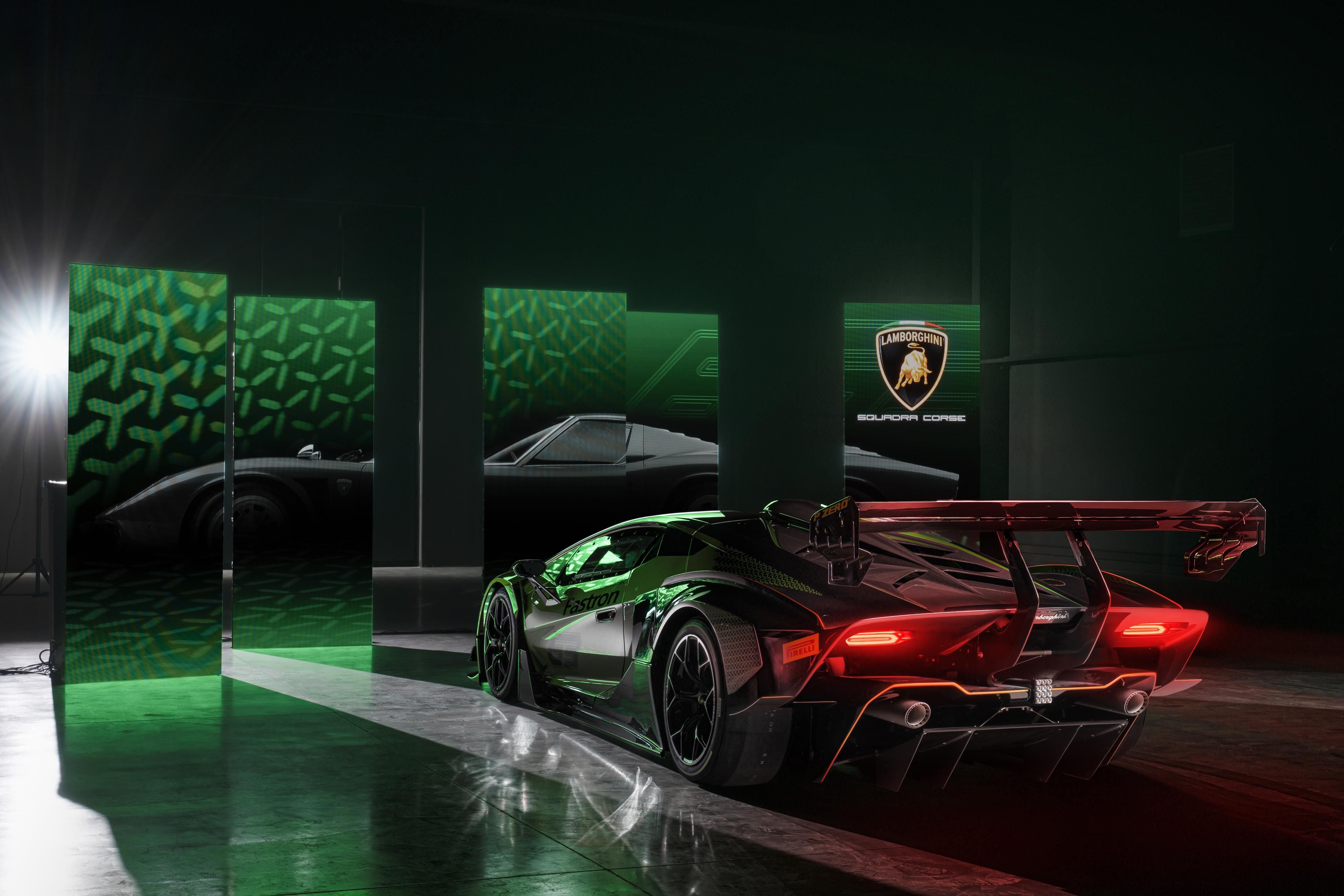 Lamborghini Essenza SCV12