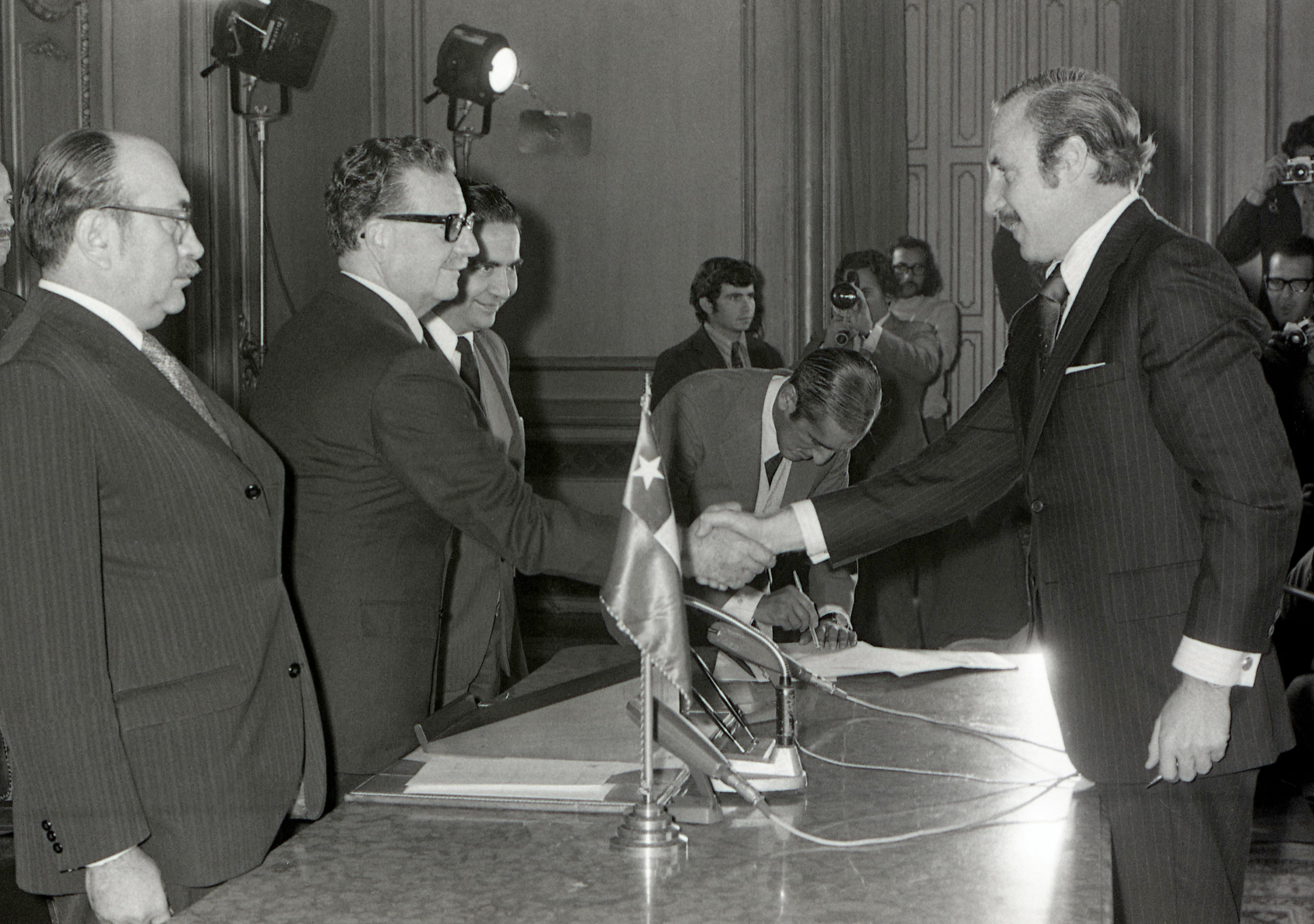 Allende, Letelier, Almeyda cambio de gabinete 1973