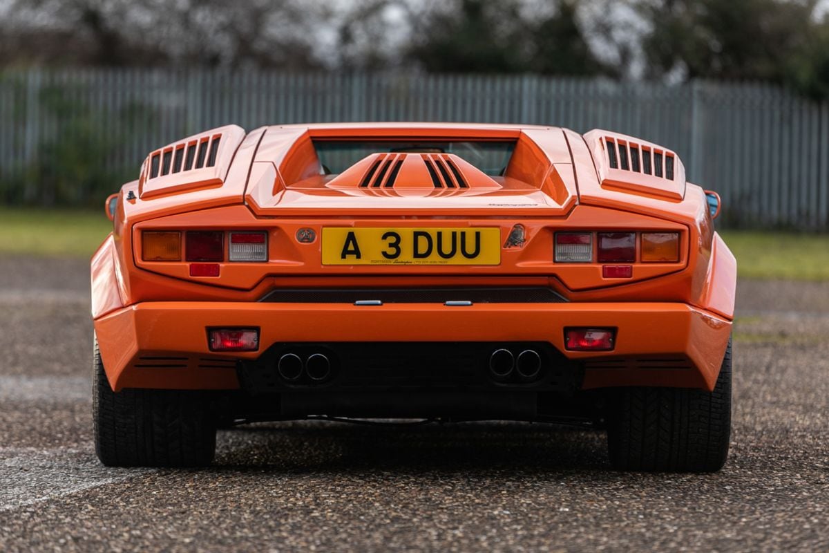 1990-lamborghini-countach-25th-anniversary-edition-photo-credit-silverstone-auctions_100731167_h.jpg