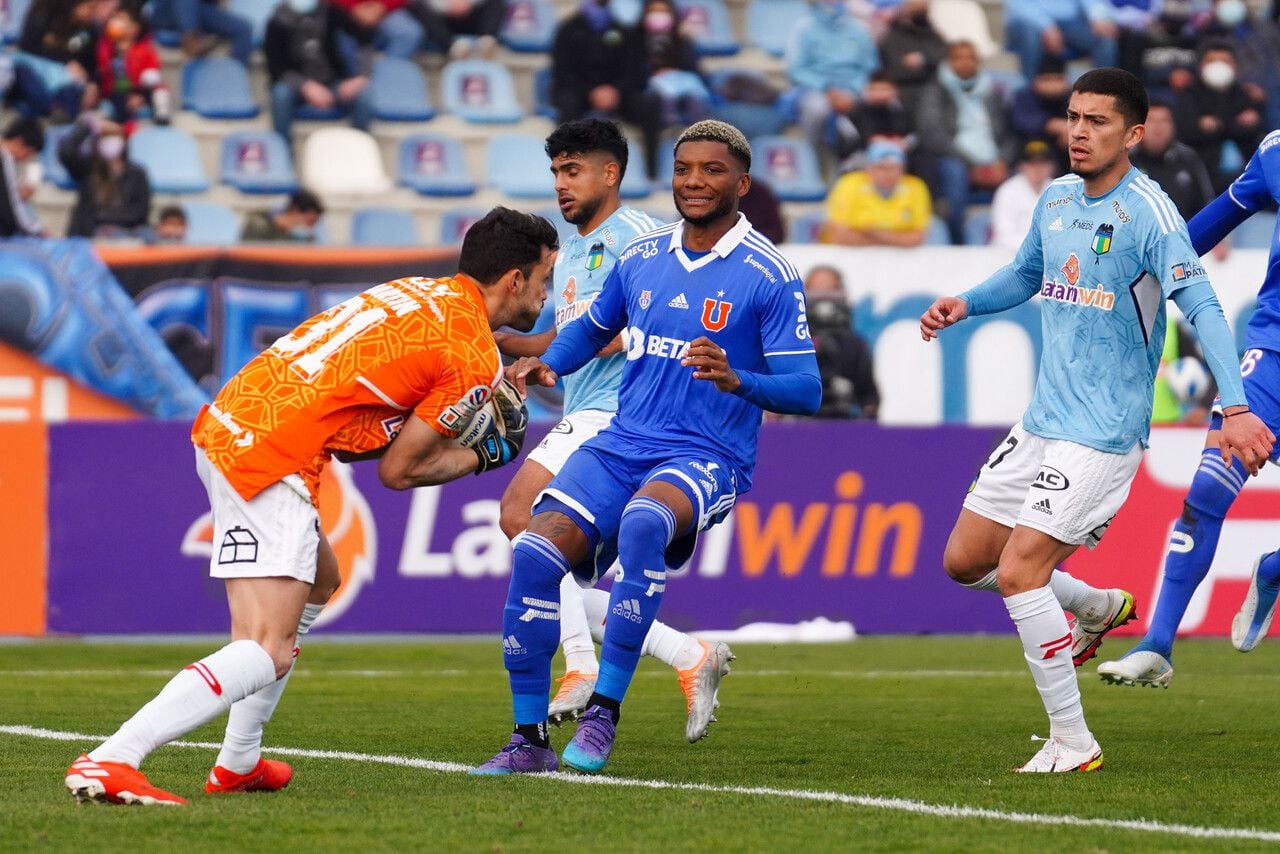 Junior Fernandes estuvo cerca de abrir la cuenta en la primera fracción ante O'Higgins.