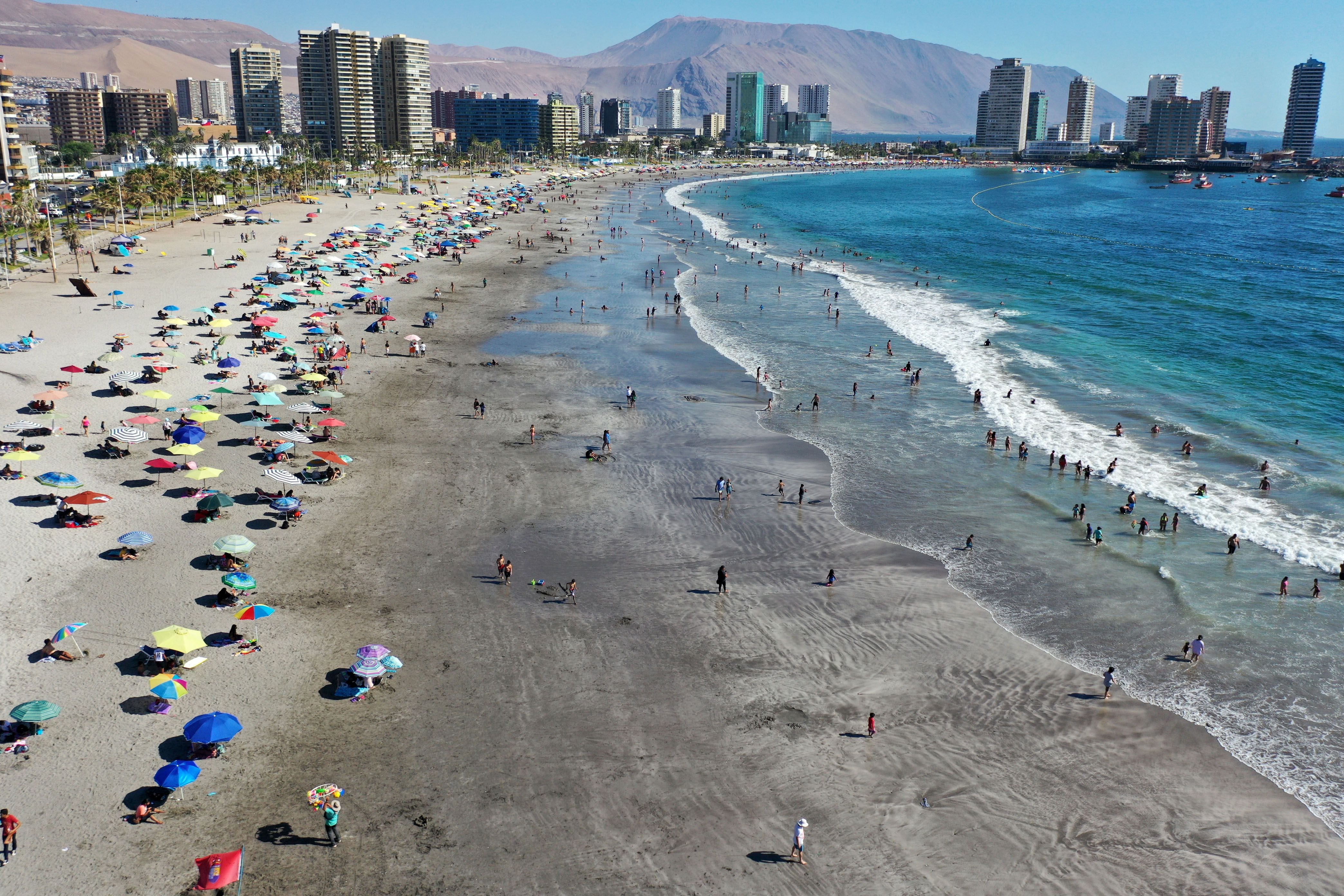 REGIONES : Vacaciones en las Playas del litoral