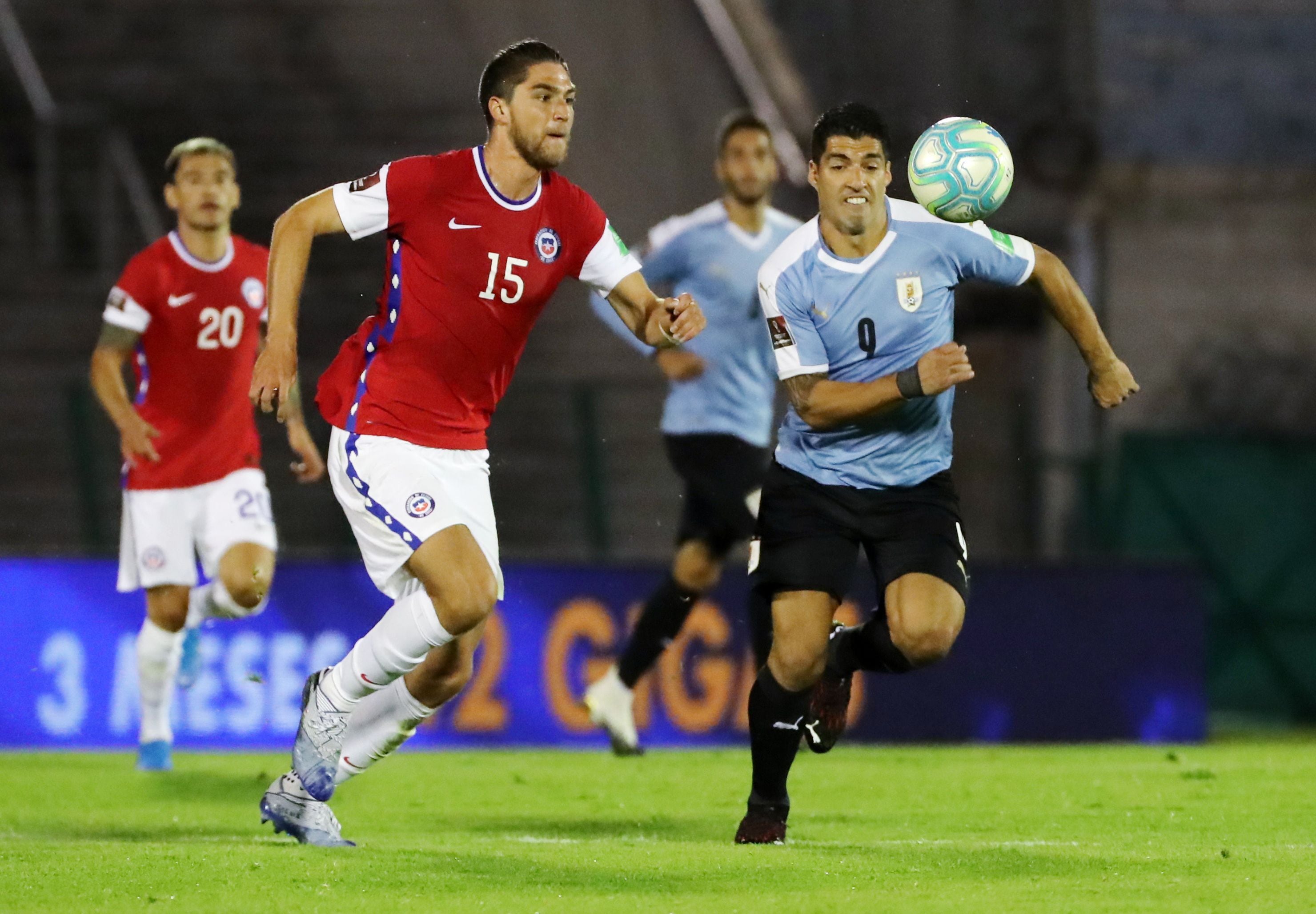 World Cup 2022 South American Qualifiers - Uruguay v Chile