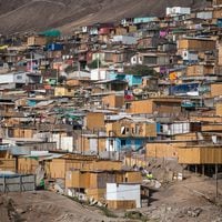 Las negociaciones del gobierno con la FACH para recuperar terrenos en desuso en Santiago, Iquique y Punta Arenas