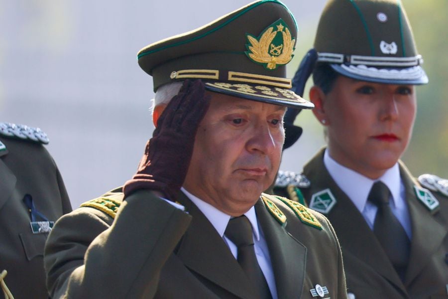 El general Ricardo Yáñez en conmemoración del 97° aniversario de Carabineros.