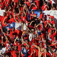 El alto precio que deberán pagar los chilenos que alentarán a la Roja en Uruguay