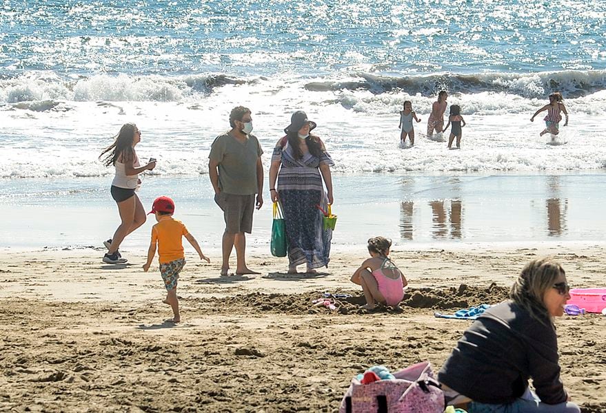 CONCON: Gran cantidad de personas en las playas