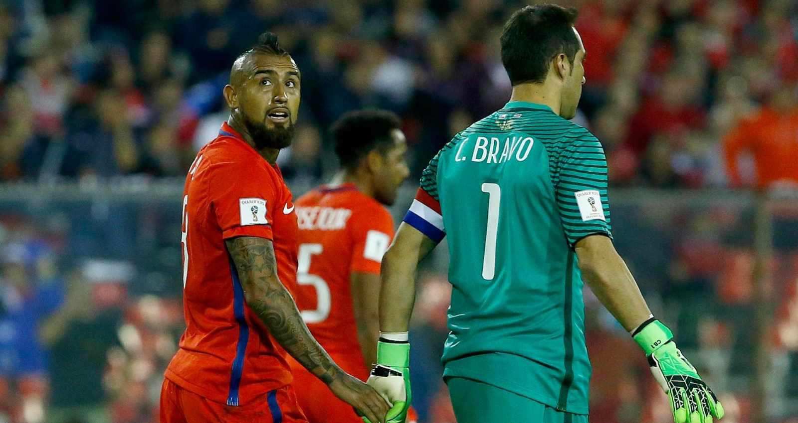 Claudio Bravo - Arturo Vidal