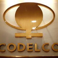 Aportes de Codelco al Fisco cayeron 38% en 2023 tras un desplome en sus excedentes