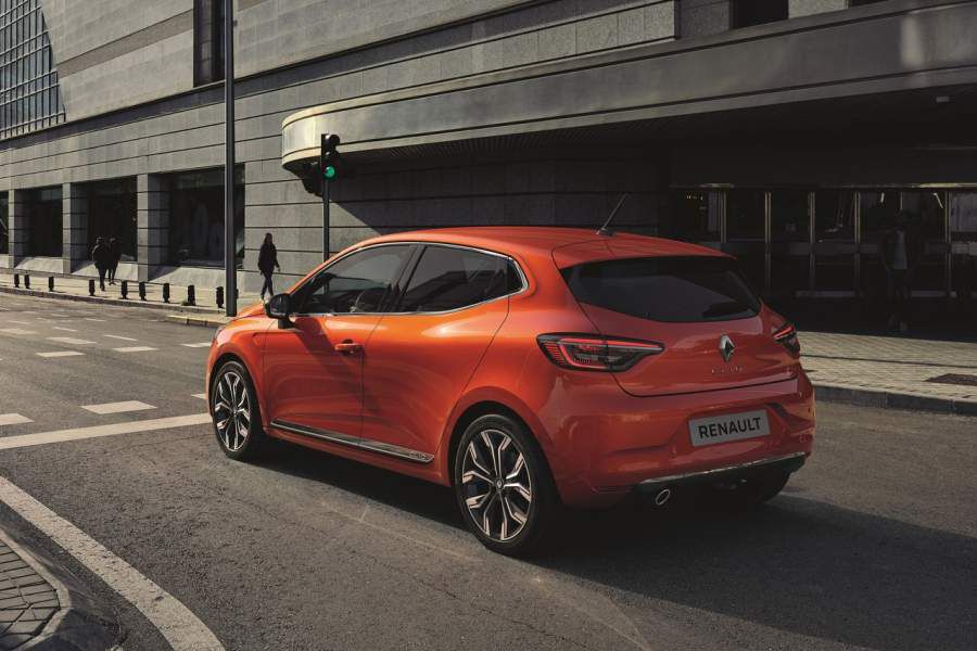 Renault-Clio-2020-1280-07-900x600.jpg