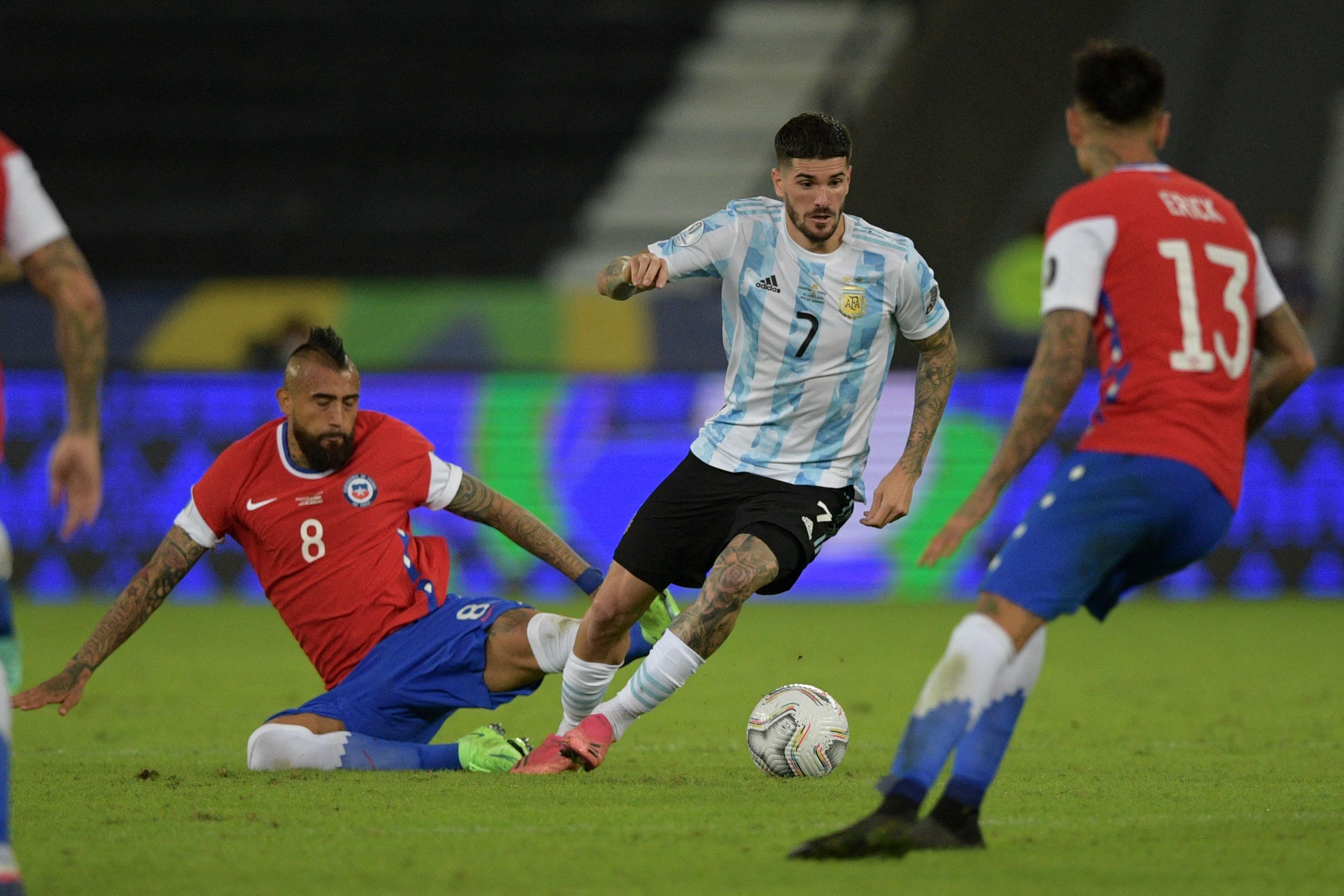 Arturo Vidal frente a Argentina 