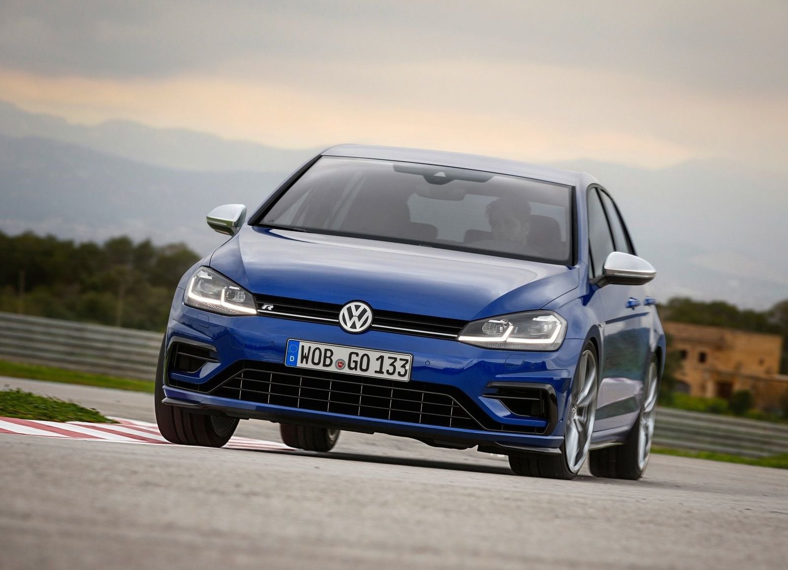 Volkswagen Golf R