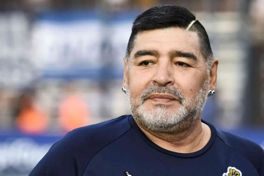 Maradona, en un duelo de Gimnasia y Esgrima de La Plata, el último equipo al que dirigió.