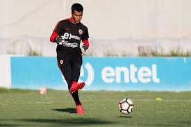 Julio Bórquez, arquero de Deportes Iquique, entrenando por la selección Sub 20.