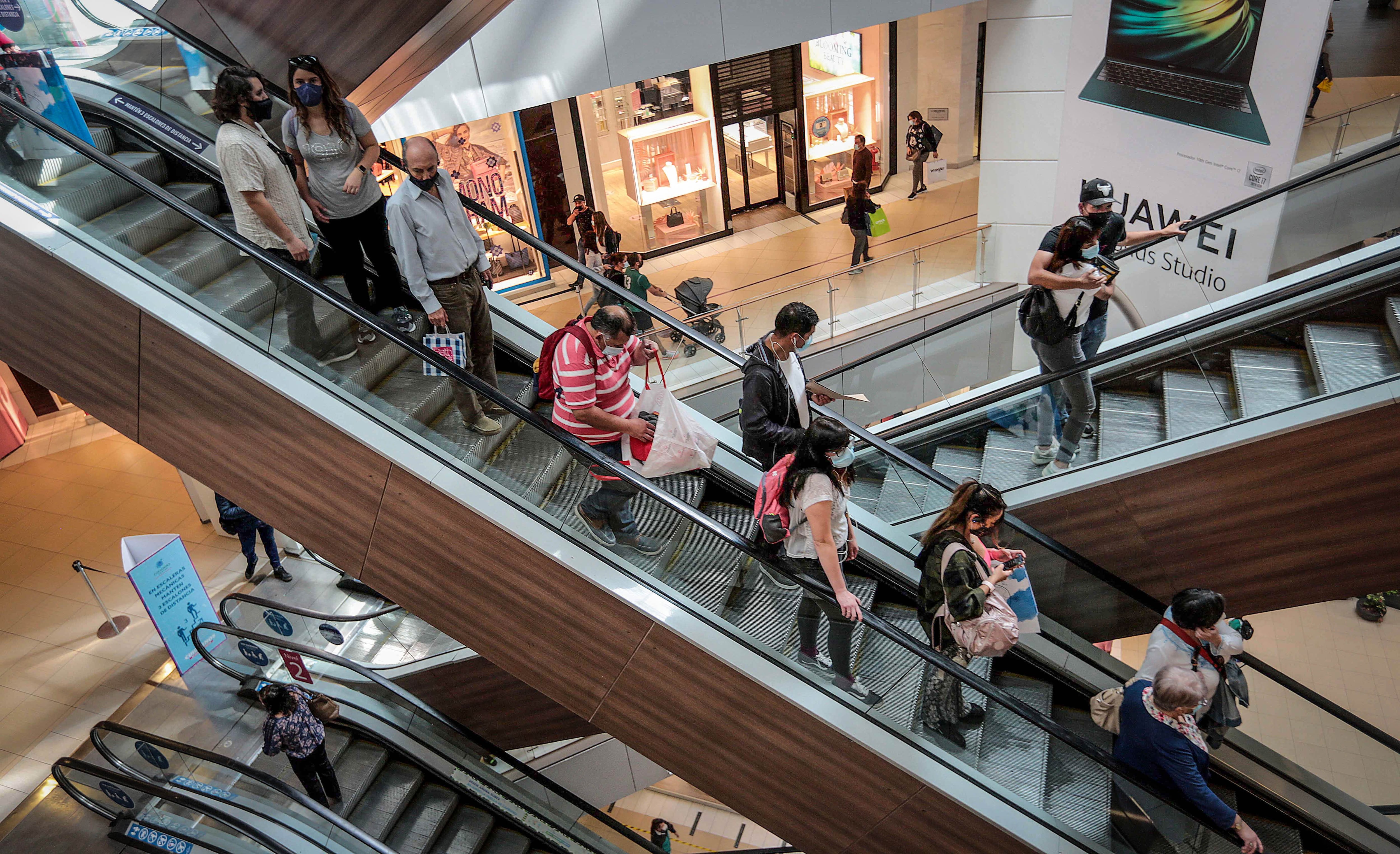 Reapertura Mall Costanera Center
