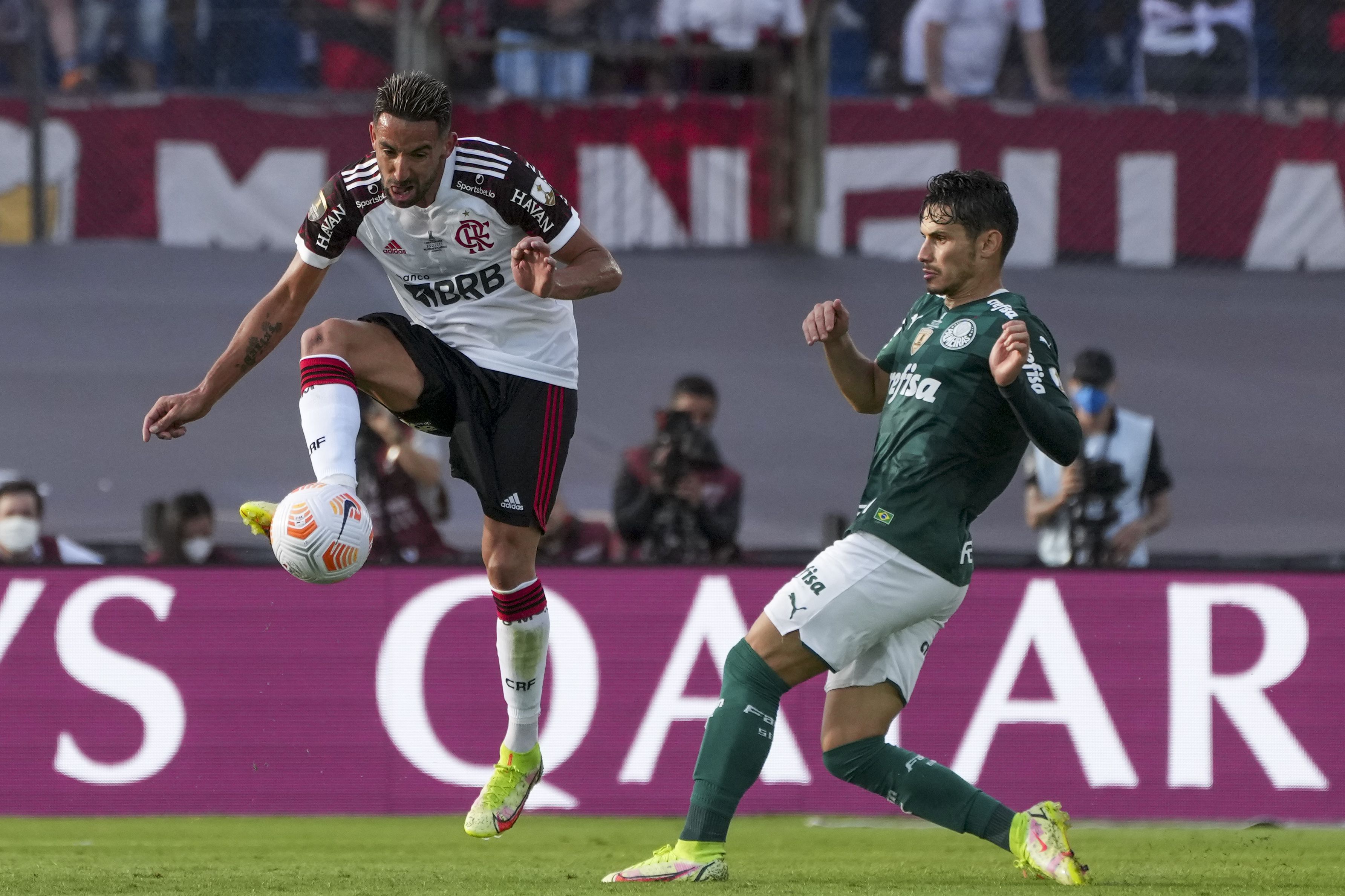 Mauricio Isla, en la final de la Copa Libertadores, entre el Flamengo y el Palmeiras.