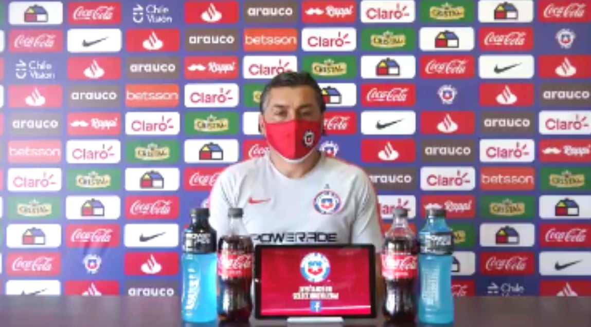 El seleccionador nacional femenino José Letelier, en la conferencia telemática que ofreció este miércoles.