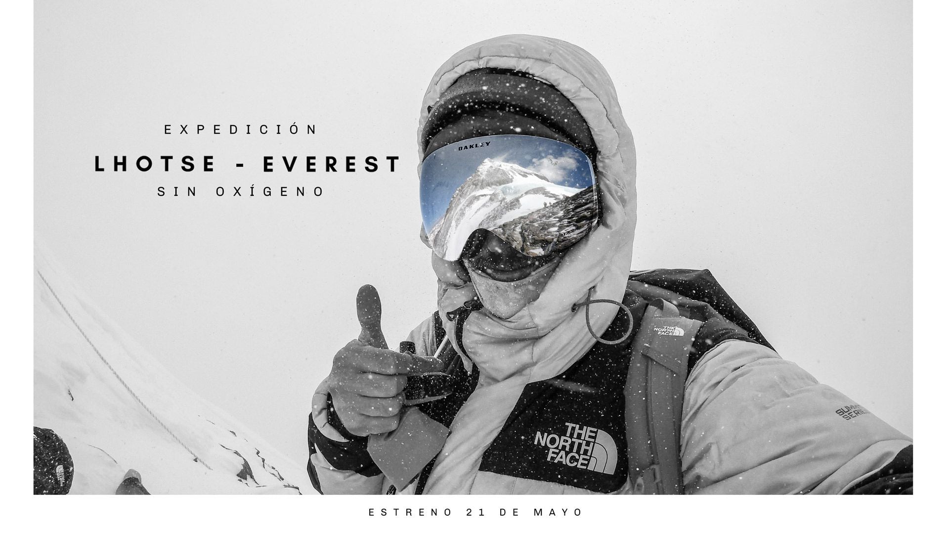 El afiche de Lhotse-Everest, la película que muestra una de las hazañas de Juan Pablo Mohr.