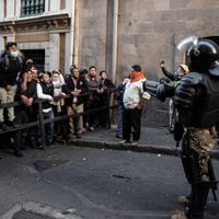 Columna de Raúl Peñaranda: De “golpe de Estado frustrado” a “tramoya”, las reacciones a una jornada inesperada
