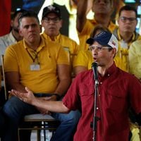 Capriles anuncia su candidatura a las primarias de la oposición venezolana