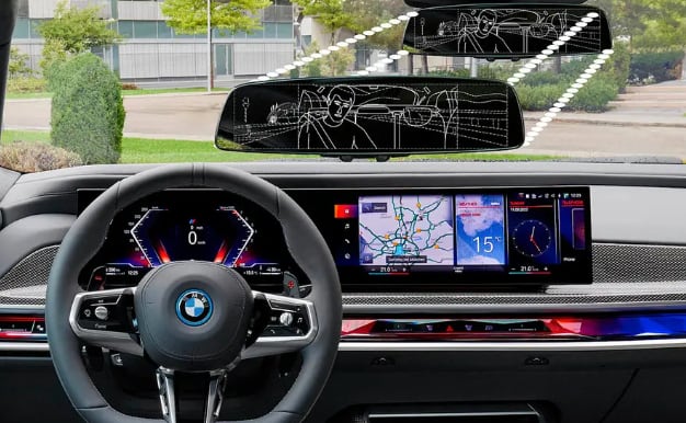 El retrovisor del futuro de BMW elegirá qué mostrar al conductor