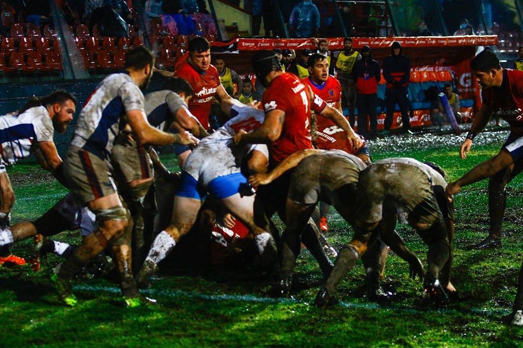 Chile perdió 21-11 ante Estados Unidos, resultado que mantiene con vida a Los Cóndores.