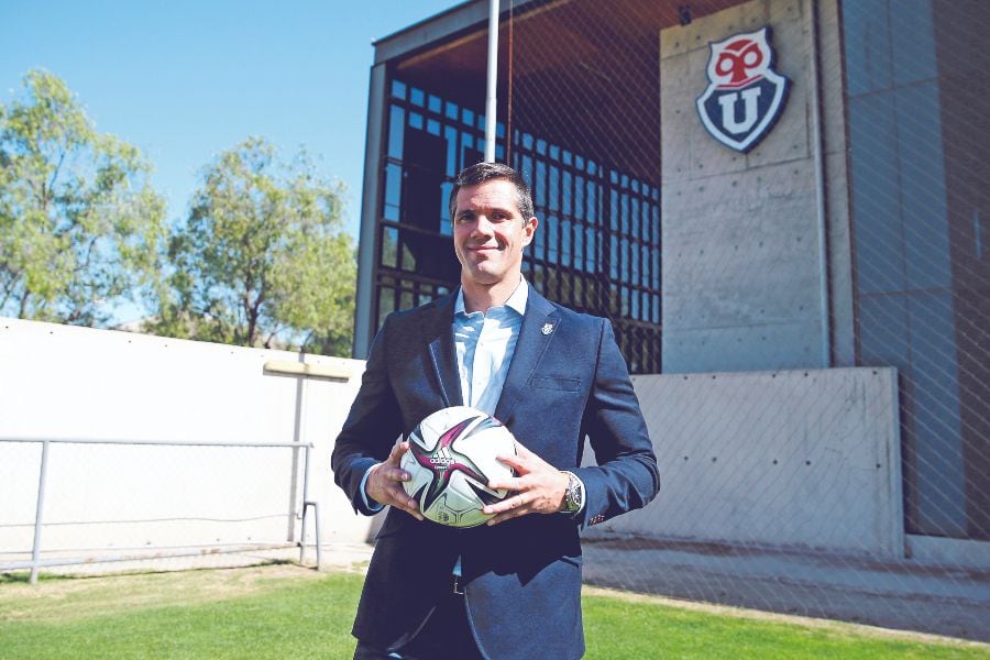 Michael Clark, en el exterior de las oficinas del CDA.