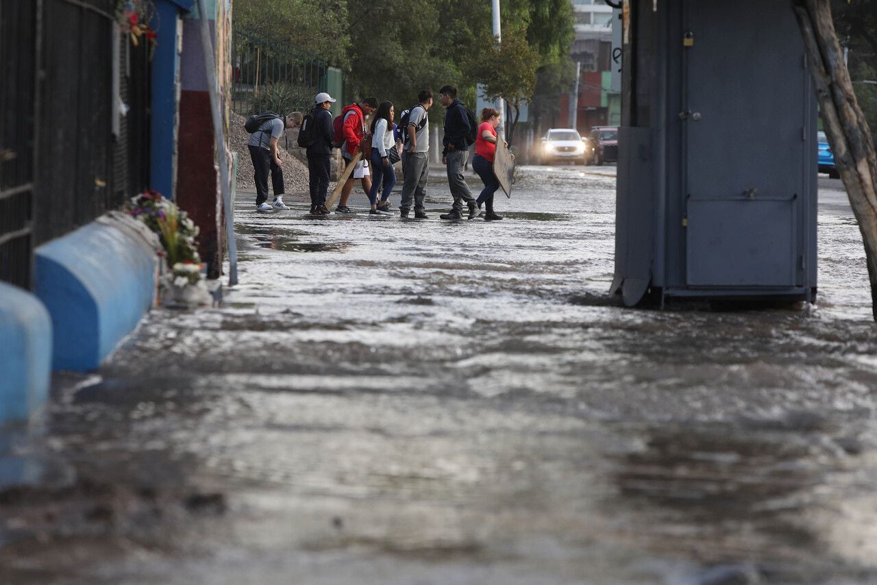 Suspensión clases rotura de Matriz en Recoleta