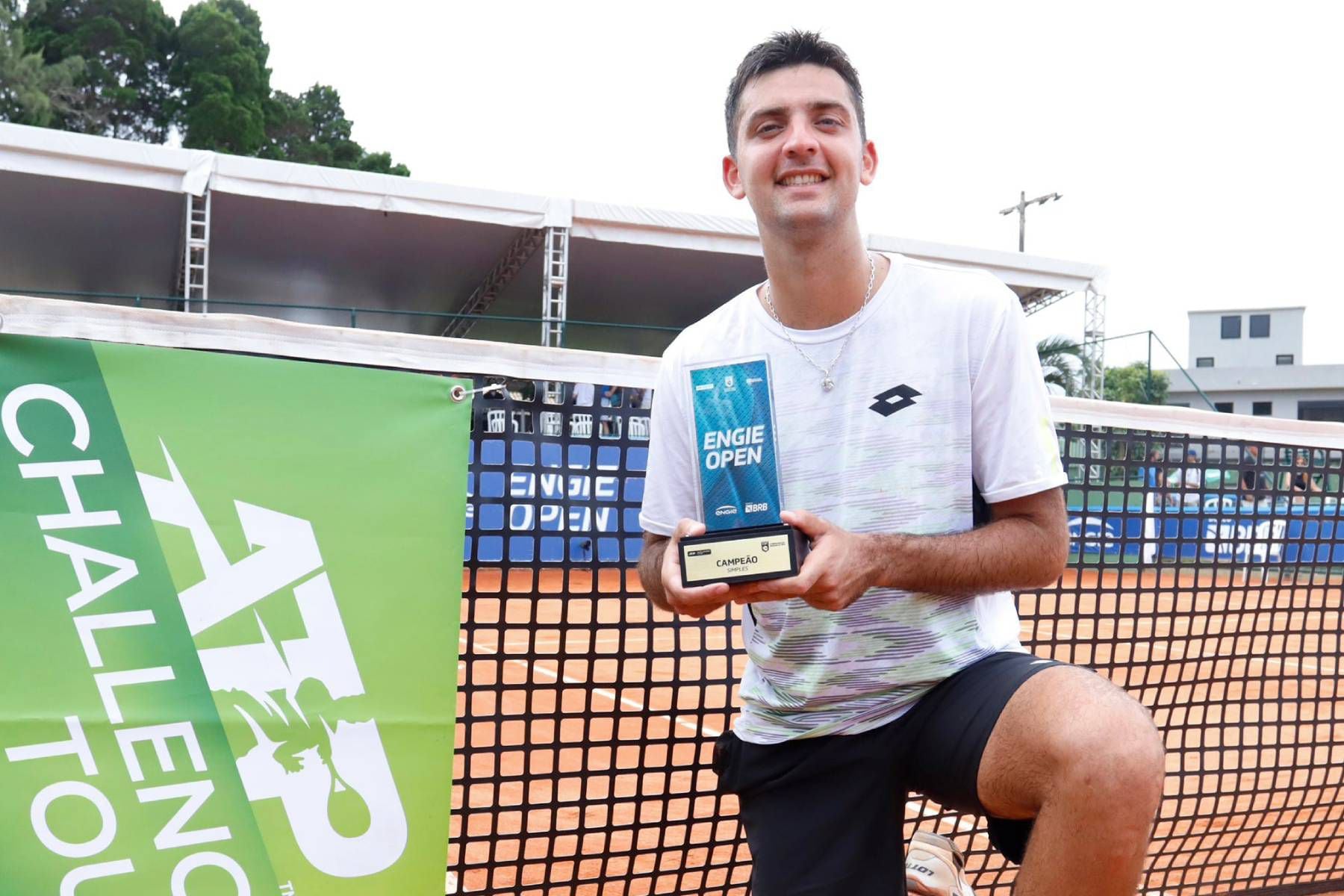 Tomás Barrios se quedó con el título del Challenger de Florianópolis.