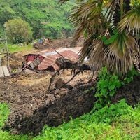 Al menos cinco muertos y diez desaparecidos en deslizamiento de tierra en ciudad peruana de Huaral